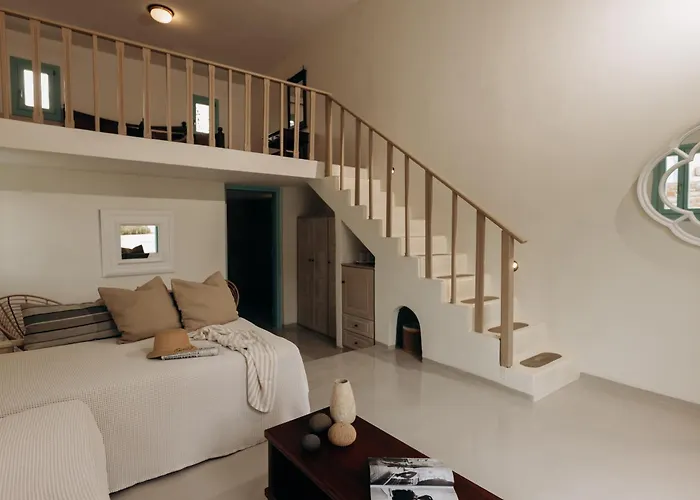 Medusa & 4* Plaka (Naxos)