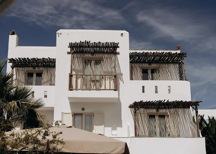 Medusa & Plaka (Naxos)