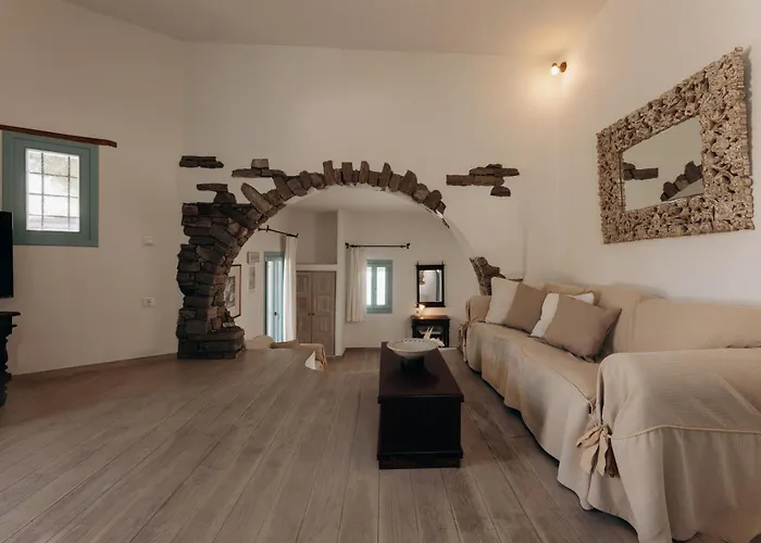 Medusa & Aparthotel Plaka (Naxos)