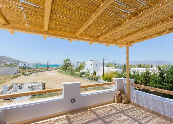 Medusa & Plaka (Naxos)